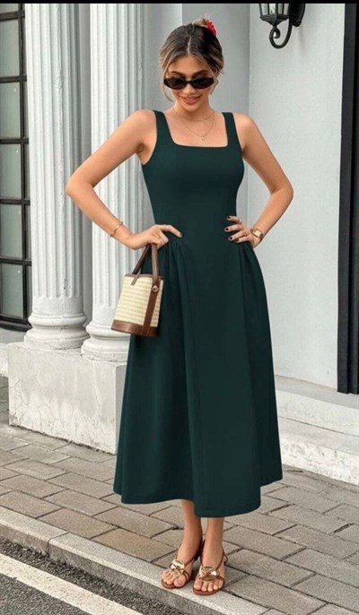 Yeşil Kare Yaka Prenses Kesim Kalın Askılı Midi Boy Elbise
