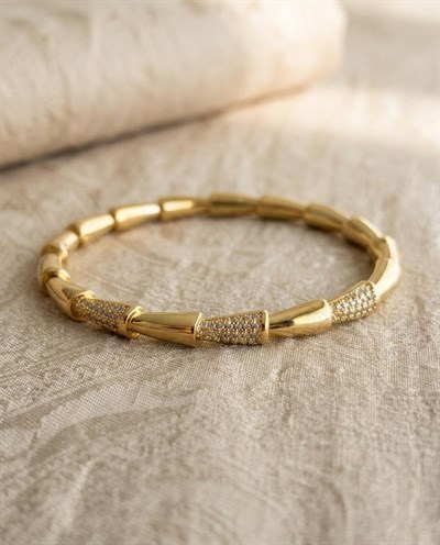 14K Xuping Sıra Taşlı Geometrik Kelepçe