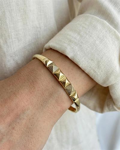 14K Xuping Taşlı Piramit Model Kelepçe