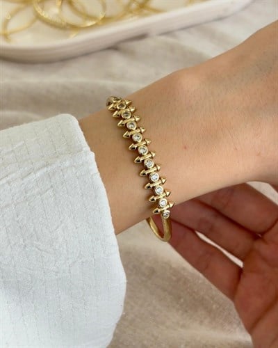 Xuping Odilia Pırlanta Detay Gold Kelepçe