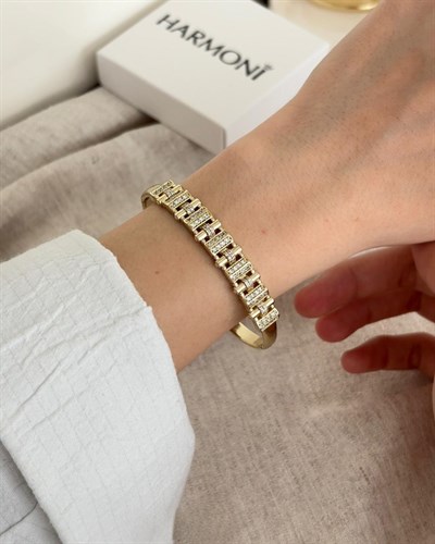 Xuping Olen Taş Detay Gold Kelepçe