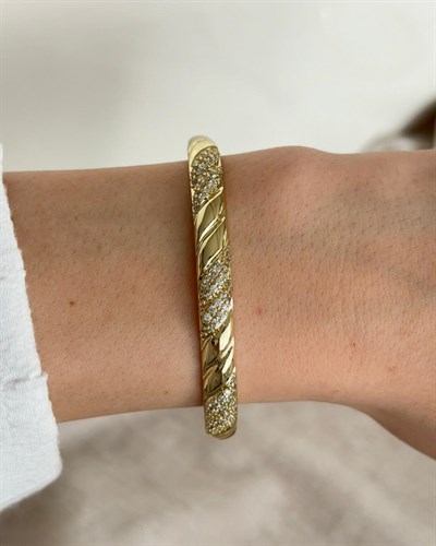Xuping Wave Zirkon Gold Kelepçe