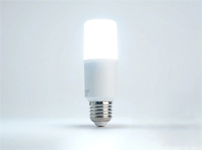 1 Adet Noas YL95 0701 P Led Ampul 8W 6500K Beyaz Işık E27 Duy