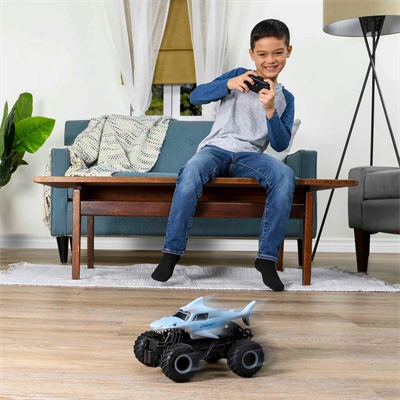 1:24 Monster Jam lodon Uzaktan Kumandalı Araba