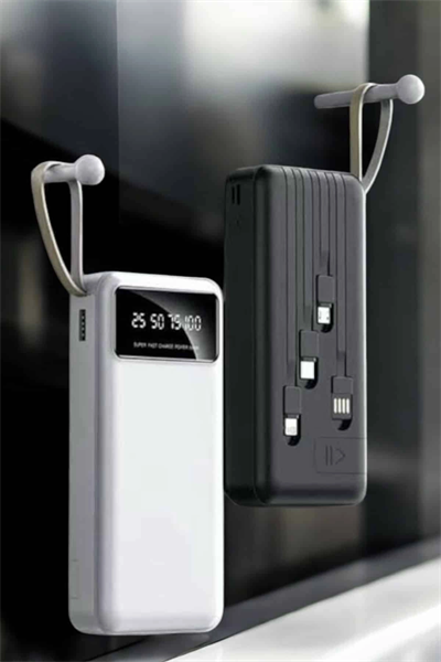 20.000 Mah Led Işıklı LCD Ekran USB Girişli Type-C Lightning Powerbank