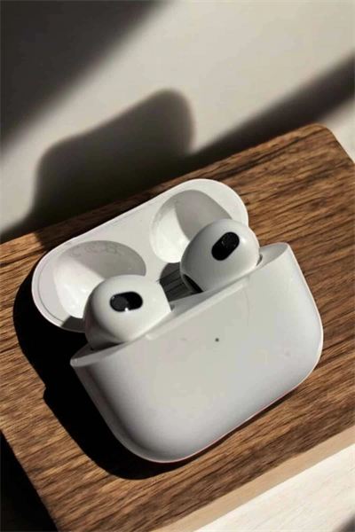 3.Nesil TWS Bluetooth Kulaklık Mikrofonlu ANC Özelliği Dokunmatik Kontrol