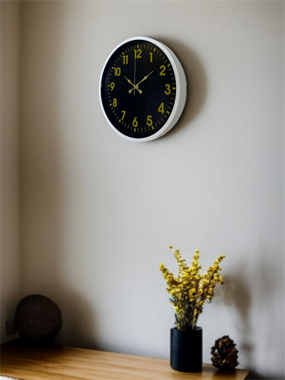 36 Cm Beyaz Klasik Duvar Saati