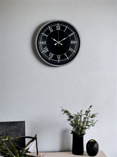36 Cm Gri Roma Rakamlı Zarif Duvar Saati