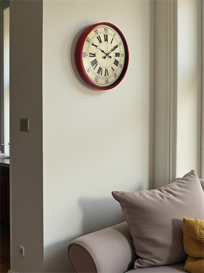 36 Cm Kırmızı Retro Duvar Saati