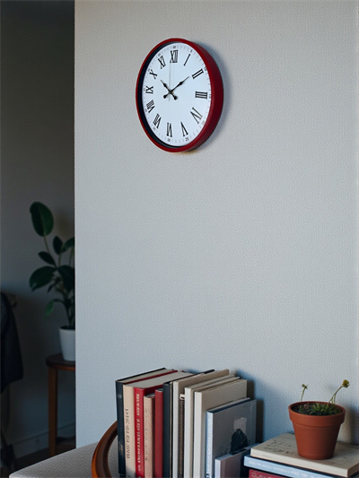 36 Cm Kırmızı Roma Rakamlı Duvar Saati