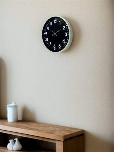 36 Cm Krem Zarif Duvar Saati