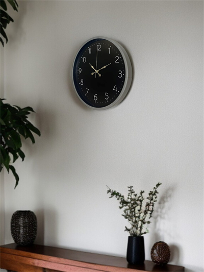 36 Cm Sade Dekoratif Duvar Saati