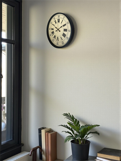 36 Cm Siyah Retro Tasarım Duvar Saati