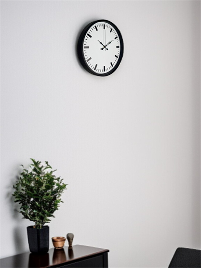 36 Cm Siyah Sade Standart Duvar Saati