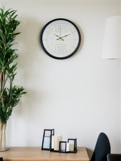 36 Cm Siyah Sade Zarif Duvar Saati