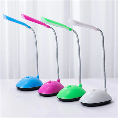 360 Derece Ayarlanabilir Esnek LED Masa Lambası