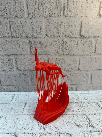 3D El Üzerinde İnsan Figürü Kırmızı Sanatsal Masa Üstü Dekor 12x18 cm