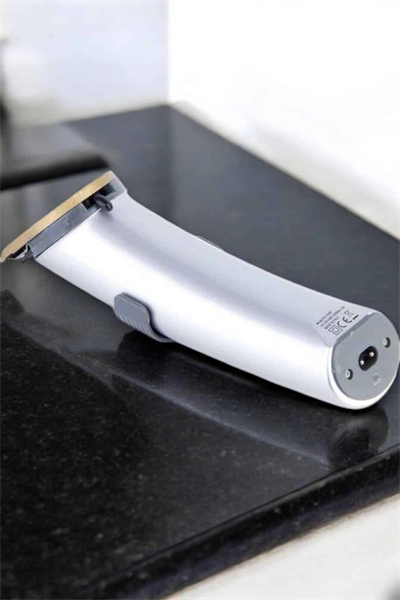 4 Taraklı Taşınabilir Profesyonel Saç ve Sakal Kesme Tıraş Makinesi