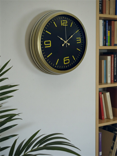 40 Cm Metal Eskitme Vintage Duvar Saati