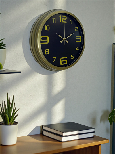 40 Cm Metal Eskitme Vintage Duvar Saati