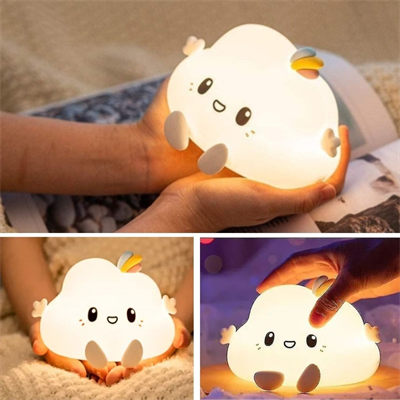 5 Farklı Renk Modlu Bulut Figürlü Pofuduk LED Gece Lambası–Yumuşak Dokulu Çocuk Odası ve Dekoratif Şarjlı Ortam Işığı