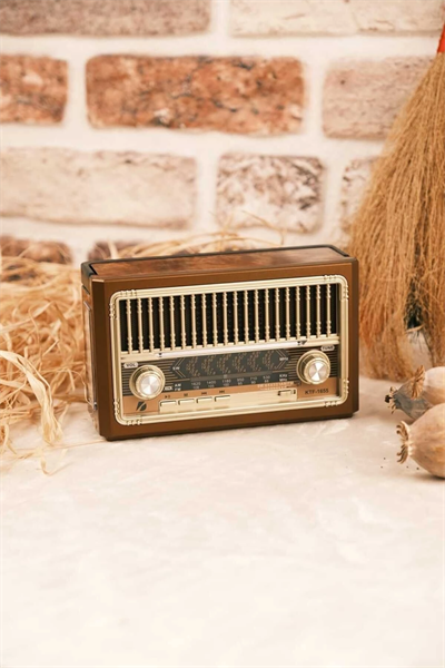 8 Bantlı Nostaljik Radyo - Bluetooth, USB, SD Kart Desteği ve Hoparlör Özellikli