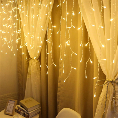 8 Fonksiyonlu 16 Saçaklı Perde Led 3 X 1 (günışığı) Bx40