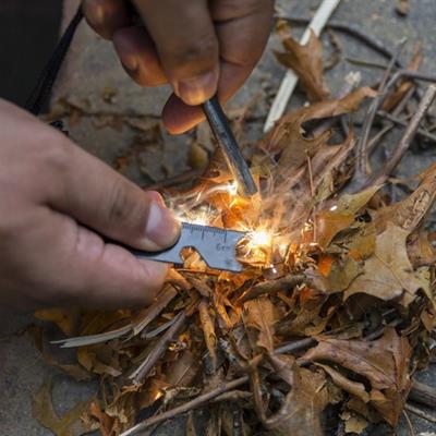 Acil Durum Magnezyum Çubuk Çakmaktaşı Hayatta Kalma Ateş Başlatıcı Çakmak Kiti Düdük Hediyeli (3936)
