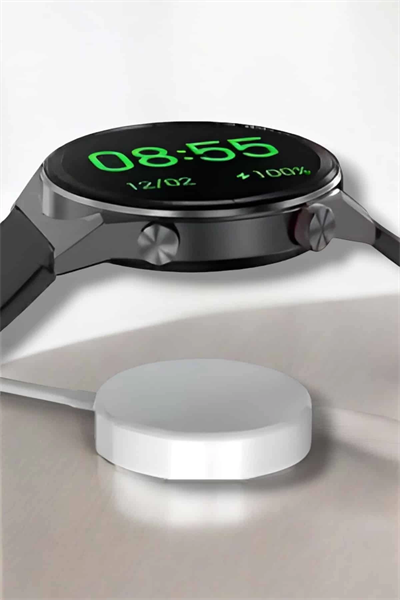 Akıllı Saat Arama Cevaplayan Titreşim Özelliğiyle Bildirim Görebilen