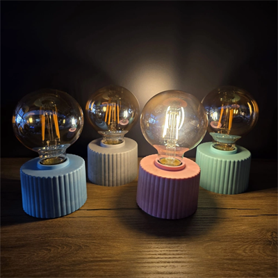 Ampul Tasarımlı Retro Masa Lambası