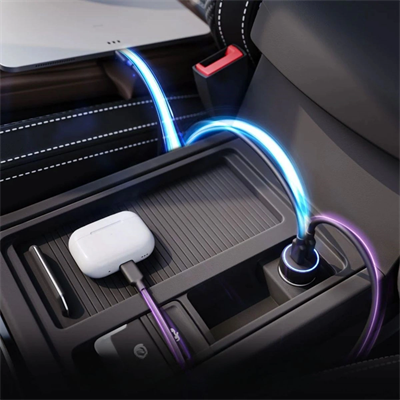 Araç İçi Çakmaklığa Takılantype-c Ve Usb Girişli 2 Portlu Hızlı Şarj Adaptörü Bx40