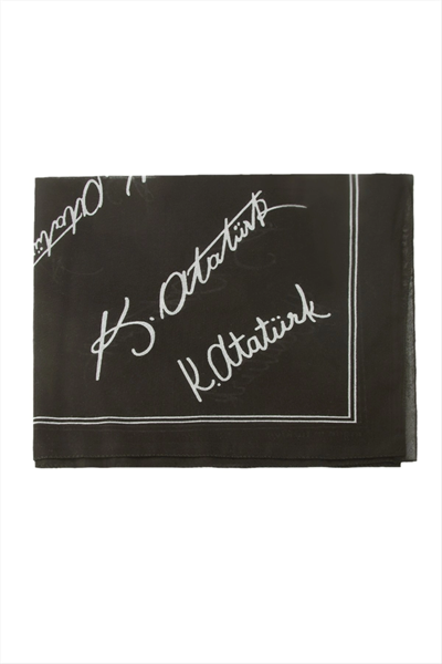 Atatürk İmzalı Desenli Bandana 50*50