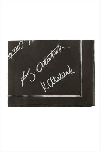 Atatürk İmzalı Desenli Bandana 50*50