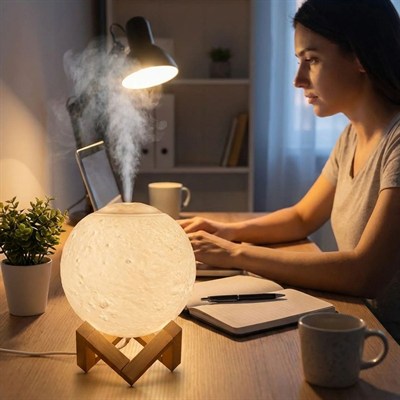 BUFFER® 3D Ay Tasarımlı Su Yenilemeli USB Hava Nemlendiricisi – Dokunmatik, 3 Renk Işık Modlu (Gün Işığı / Beyaz / Sarı Işık) Gece Lambası