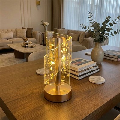 BUFFER® Çapraz Kavisli Kristal Altın Toz Model LED Masa Lambası – Gold Gövdeli, Dokunmatik, 3 Kademe Işık Ayarlı Şarjlı Dekoratif Lamba