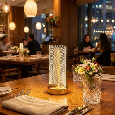 BUFFER® Dalgalı Silindirik Kristal Çizgili Model LED Masa Lambası – Gold Tabanlı, Dokunmatik, 3 Renk Işık Modlu, Şarjlı Modern Dekoratif Gece Lambası