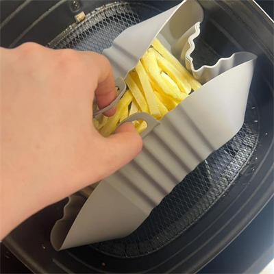 BUFFER® Renkli Isıya Dayanıklı Yıkanılabilir Silikon Fırın Ve Airfryer Kare Model Pişirme Matı 20 Cm