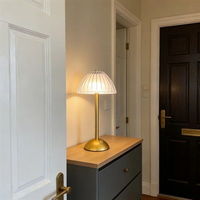 BUFFER® Uzun Mantar Çizgili Model LED Masa Lambası – Dokunmatik, 3 Renk Işık Modlu, Şarjlı Dekoratif Gece Lambası