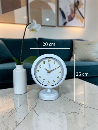 Beyaz 25 x 20 Cm Metal Gold Detaylı Masa Saati