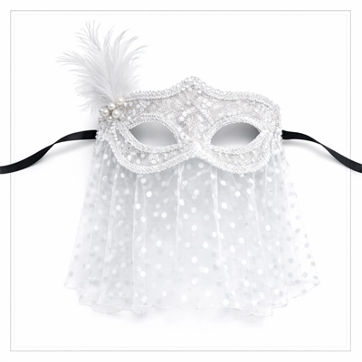 Beyaz Dantel Tüllü Peçeli Parti Maskesi – Tüylü İnci Detaylı