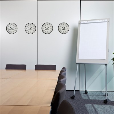 Beyaz Dekoratif 4’lü Dünya Saatleri Seti 36 cm – Otel & Ofis Tipi