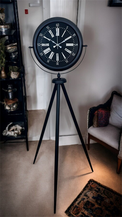 Black Aura Tripod Ayaklı Saat