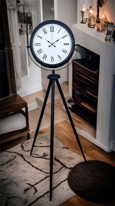 Black Elegance Tripod Ayaklı Saat