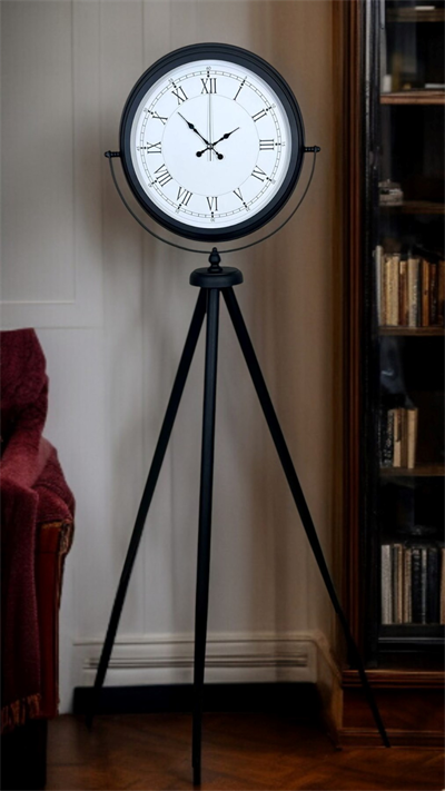 Black Elite Tripod Ayaklı Saat