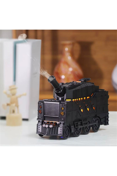 Buhar Efektli Zırhlı Tren Tasarımlı Aromaterapi Hava Nemlendirici – LED Işıklı, Sessiz ve USB Şarjlı