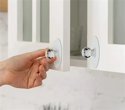 Büyük Boy Çok Amaçlı Yapışkan Kristal Tutacak Kulp 4 Adet Bx40