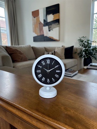 Carbon Roman Beyaz 25 x 20 Cm Metal Masa Saati