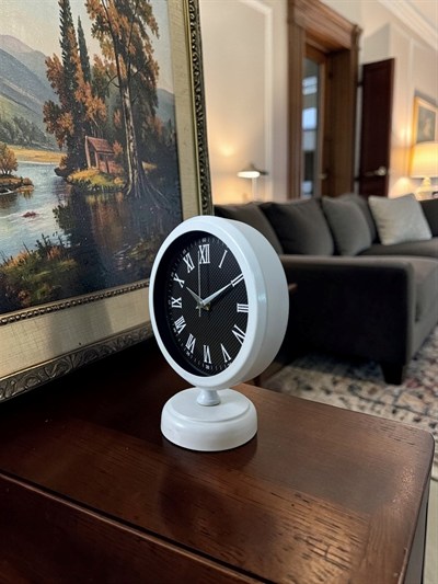 Carbon Roman Beyaz 25 x 20 Cm Metal Masa Saati