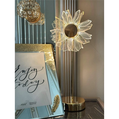 Çiçek Tasarımlı LED Masa Lambası