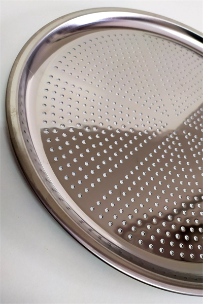 Delikli Çelik Pizza Ve Lahmacun Tepsisi Orta Boy -32  Cm